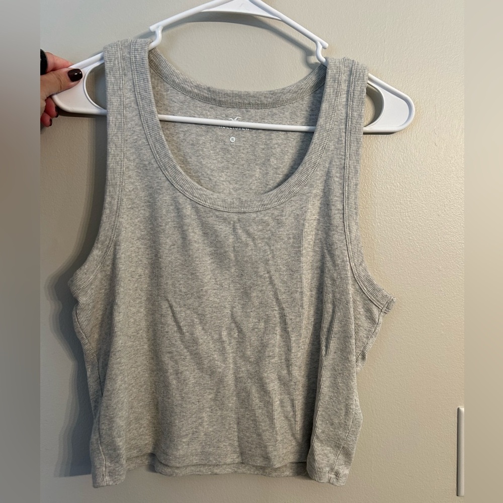 Hollister Ribbed Scoop Tank - bundle of 7 tanks